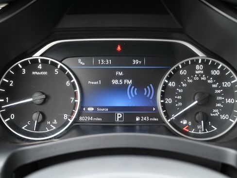 Used 2023 Nissan Murano SV image 22