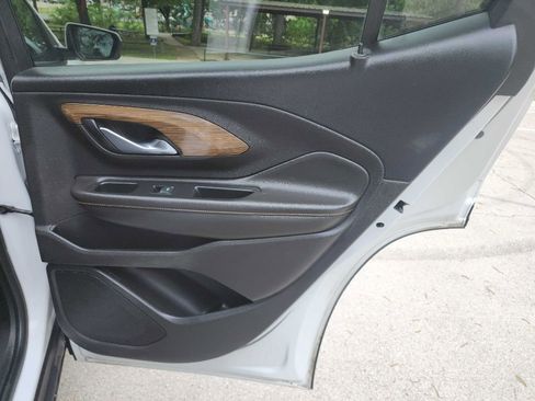 Used 2019 GMC Terrain SLE w/ Driver Convenience Package FWD image 34