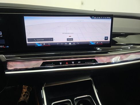Used 2026 BMW 740i RWD image 12