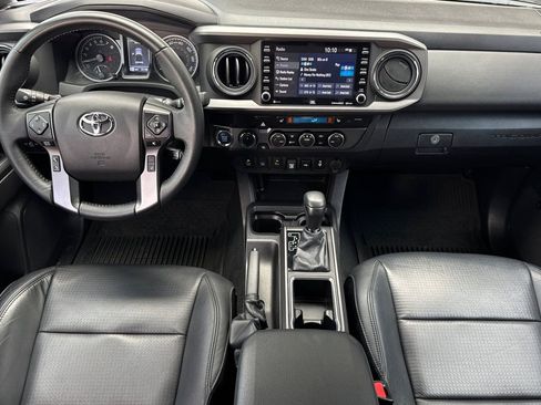 Used 2023 Toyota Tacoma TRD Off-Road w/ TRD Premium Off Road Package image 15