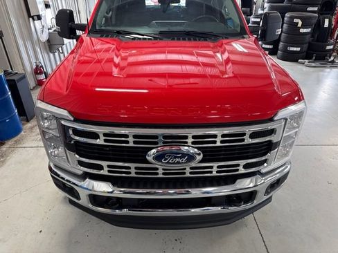 Used 2023 Ford F350 XLT AWD/4WD image 30