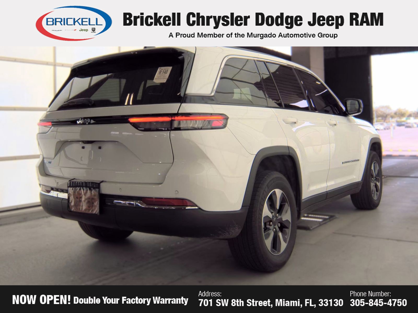 Used 2023 Jeep Grand Cherokee 4WD 4xe image 2