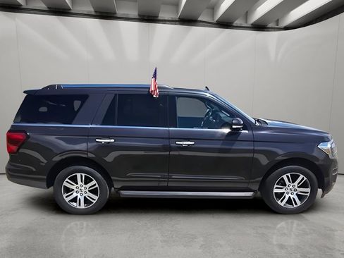 Used 2024 Ford Expedition Limited AWD/4WD image 6