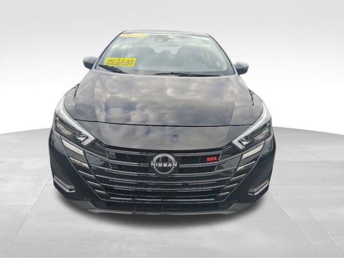 Used 2024 Nissan Versa SR image 13