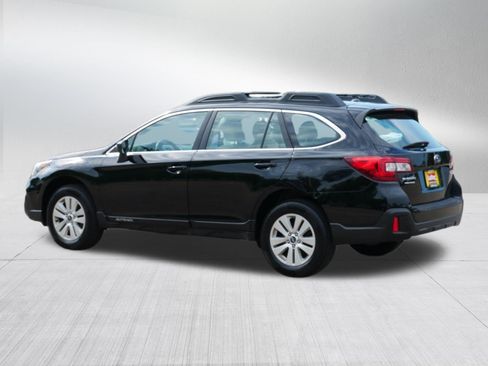 Used 2019 Subaru Outback 2.5i AWD/4WD image 5