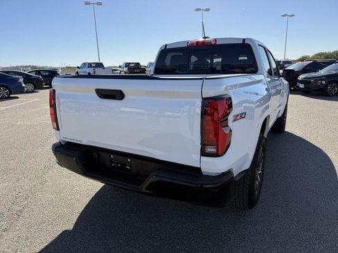 Used 2024 Chevrolet Colorado Z71 image 9
