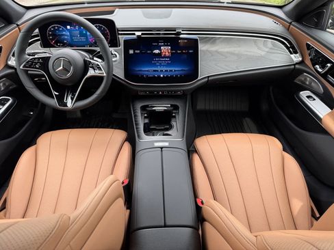 New 2026 Mercedes-Benz E 450 4MATIC Sedan image 12