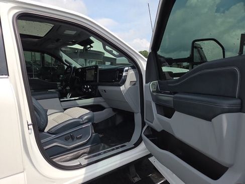Used 2024 Ford F350 Limited w/ FX4 Off-Road Package AWD/4WD image 15