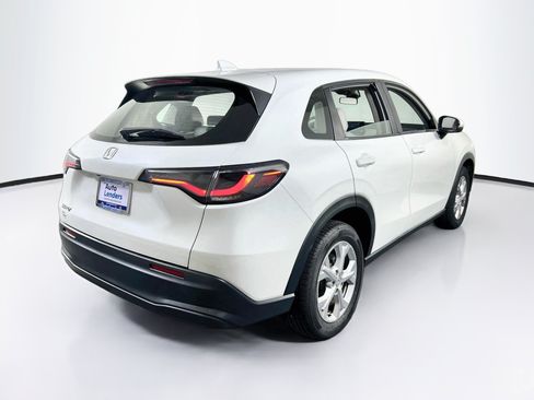 Used 2023 Honda HR-V LX image 5
