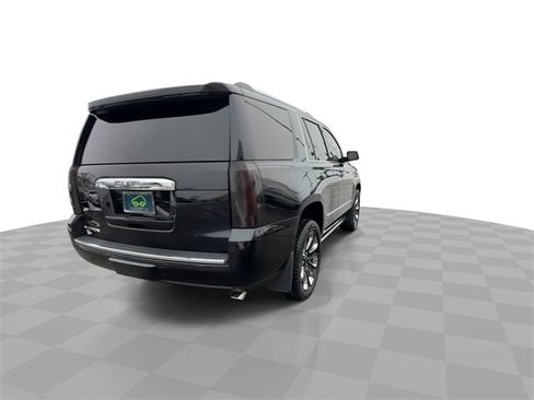 Used 2019 GMC Yukon Denali image 7
