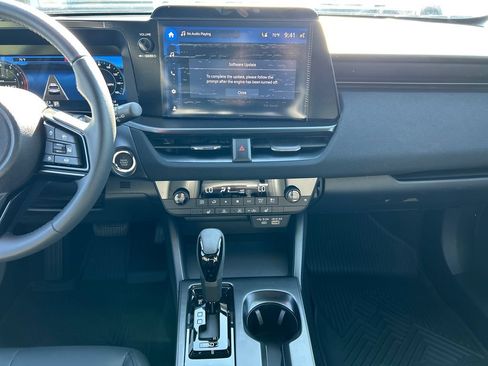 Used 2026 Subaru Outback Premium AWD/4WD image 17