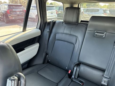 Used 2019 Land Rover Range Rover Supercharged image 12