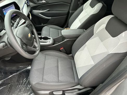 Used 2025 Chevrolet Trax LS w/ Driver Confidence Package image 15