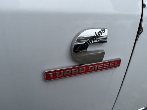 Used 2019 RAM 5500 Tradesman w/ Electrical Accessory Group image 8