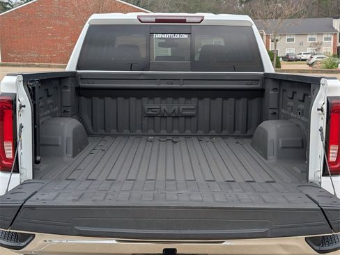 Used 2021 GMC Sierra 1500 SLT image 10