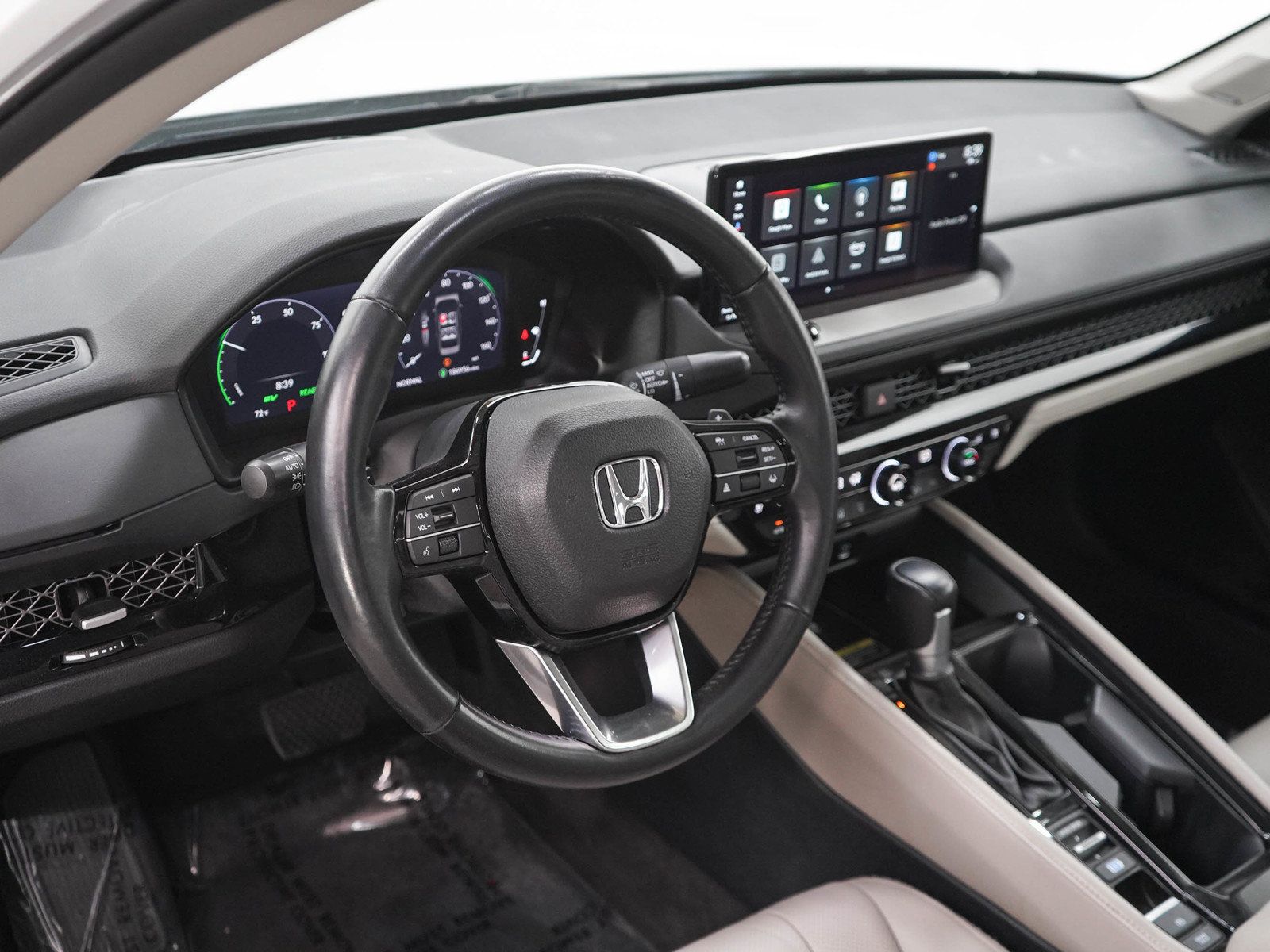 Used 2023 Honda Accord Touring image 19