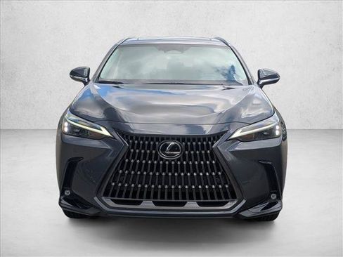 Used 2024 Lexus NX 250 FWD image 2