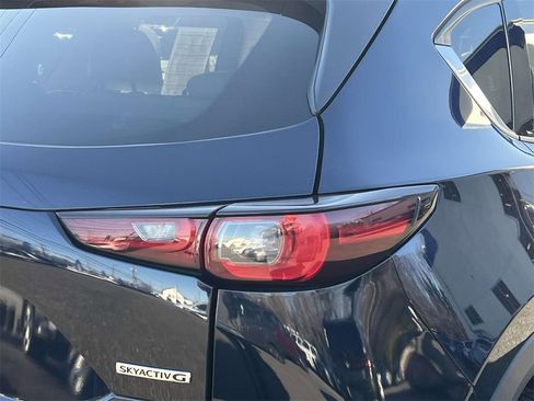 Used 2022 MAZDA CX-5 AWD 2.5 S w/ Premium Package image 9