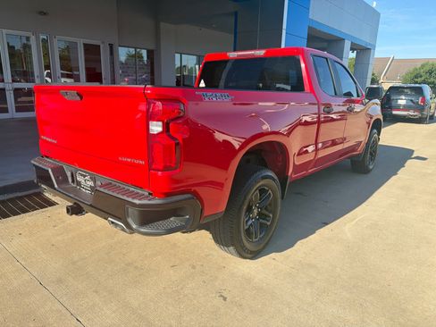 Used 2020 Chevrolet Silverado 1500 Custom Trail Boss w/ Custom Convenience Package AWD/4WD image 6