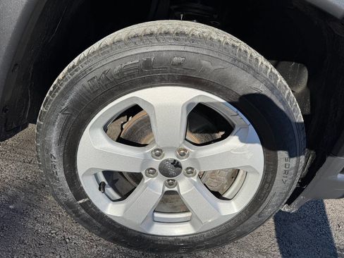 Used 2020 Jeep Compass Latitude image 25