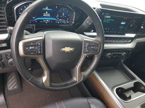 Certified 2024 Chevrolet Silverado 2500 High Country w/ Technology Package AWD/4WD image 17