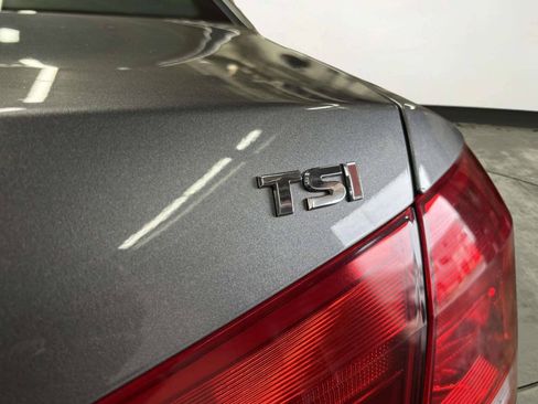 Used 2015 Volkswagen Passat 1.8T Limited Edition FWD image 17