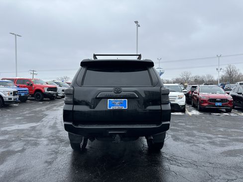 Used 2021 Toyota 4Runner Trail Special Edition image 4
