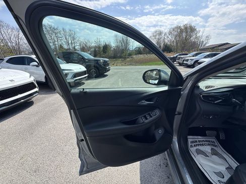 Used 2023 Buick Encore GX Select w/ Sport Touring Package AWD/4WD image 22