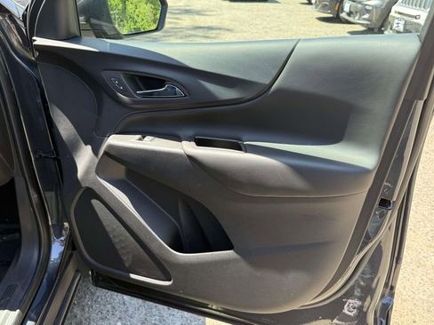 Used 2023 Chevrolet Equinox LT FWD image 7