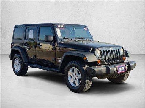 Used 2013 Jeep Wrangler Unlimited Sport AWD/4WD image 3