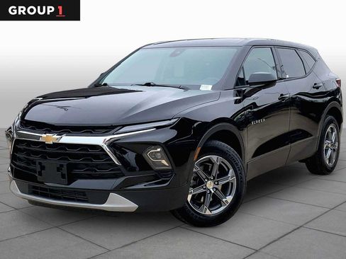 Used 2025 Chevrolet Blazer LT AWD/4WD image 1