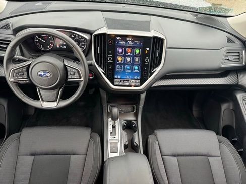 Used 2024 Subaru Ascent Premium w/ Convenience Package image 12