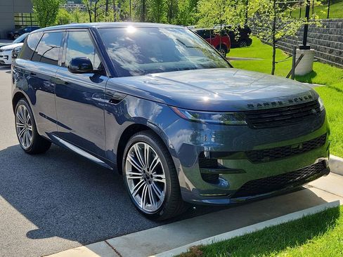 New 2026 Land Rover Range Rover Sport Dynamic SE AWD/4WD image 10