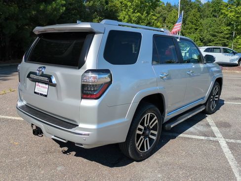 Used 2016 Toyota 4Runner Limited AWD/4WD image 4