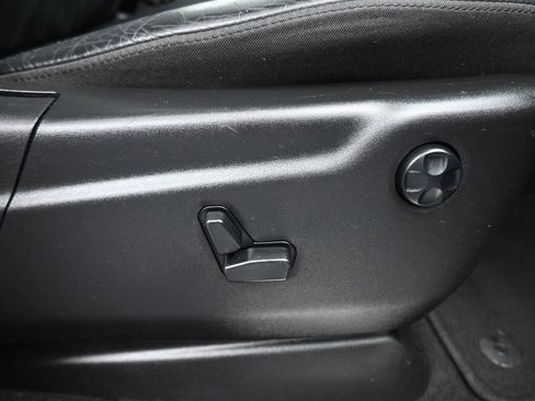 Used 2021 Jeep Grand Cherokee Limited image 46