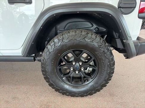 Used 2024 Jeep Wrangler Unlimited AWD/4WD image 20