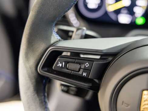 Used 2024 Porsche 911 GT3 image 18