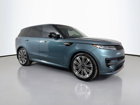 New 2026 Land Rover Range Rover Sport Dynamic SE image 3