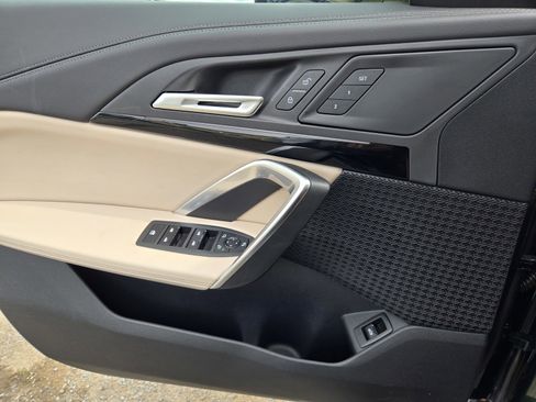 Used 2025 BMW X1 xDrive28i w/ Convenience Package image 25