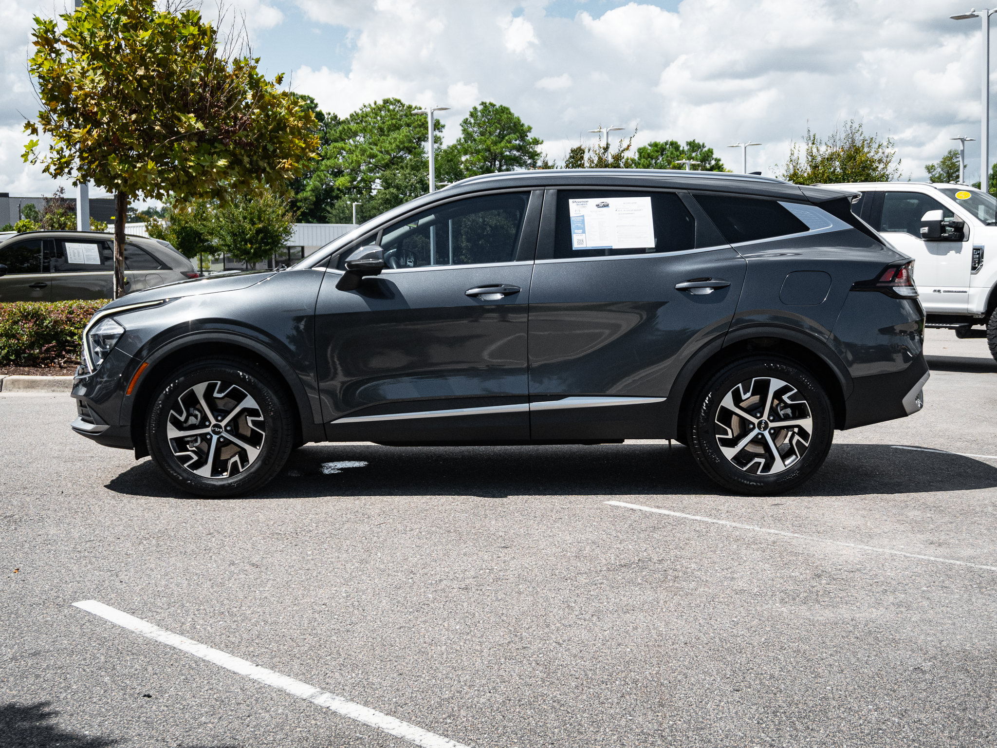 Used 2023 Kia Sportage EX AWD/4WD image 7