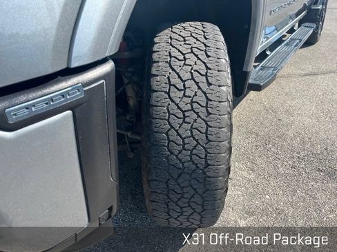 Used 2024 GMC Sierra 2500 Denali w/ Denali Reserve Package AWD/4WD image 18