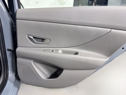 Used 2023 Hyundai Elantra SEL w/ Convenience Package FWD image 28