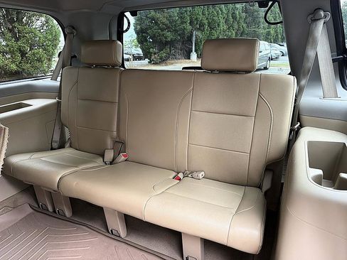 Used 2015 Nissan Armada Platinum w/ 2nd Row Captain Seat Package RWD image 13