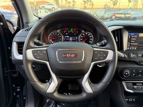 Used 2023 GMC Terrain SLE image 14