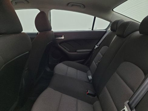 Used 2017 Kia Forte LX image 18