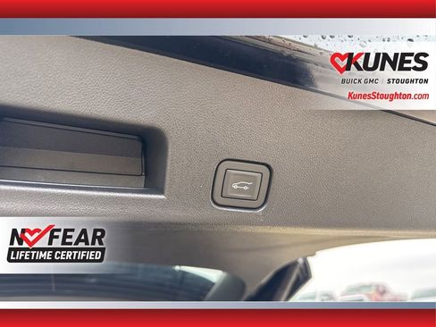 Used 2025 Buick Enclave Avenir w/ Trailering Package, 5000 lbs. image 20