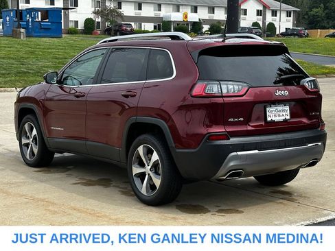 Used 2021 Jeep Cherokee Limited w/ Elite Package AWD/4WD image 5