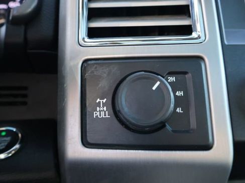 Used 2017 Ford F350 Platinum w/ Platinum Ultimate Package image 19