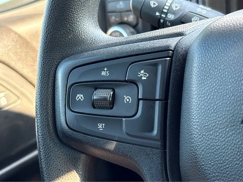 Used 2024 Chevrolet Silverado 1500 Custom image 16