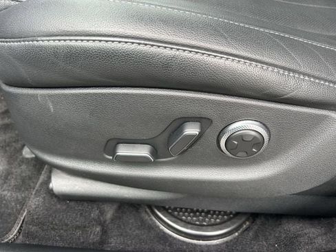 Used 2025 Genesis GV80 2.5T Standard image 25